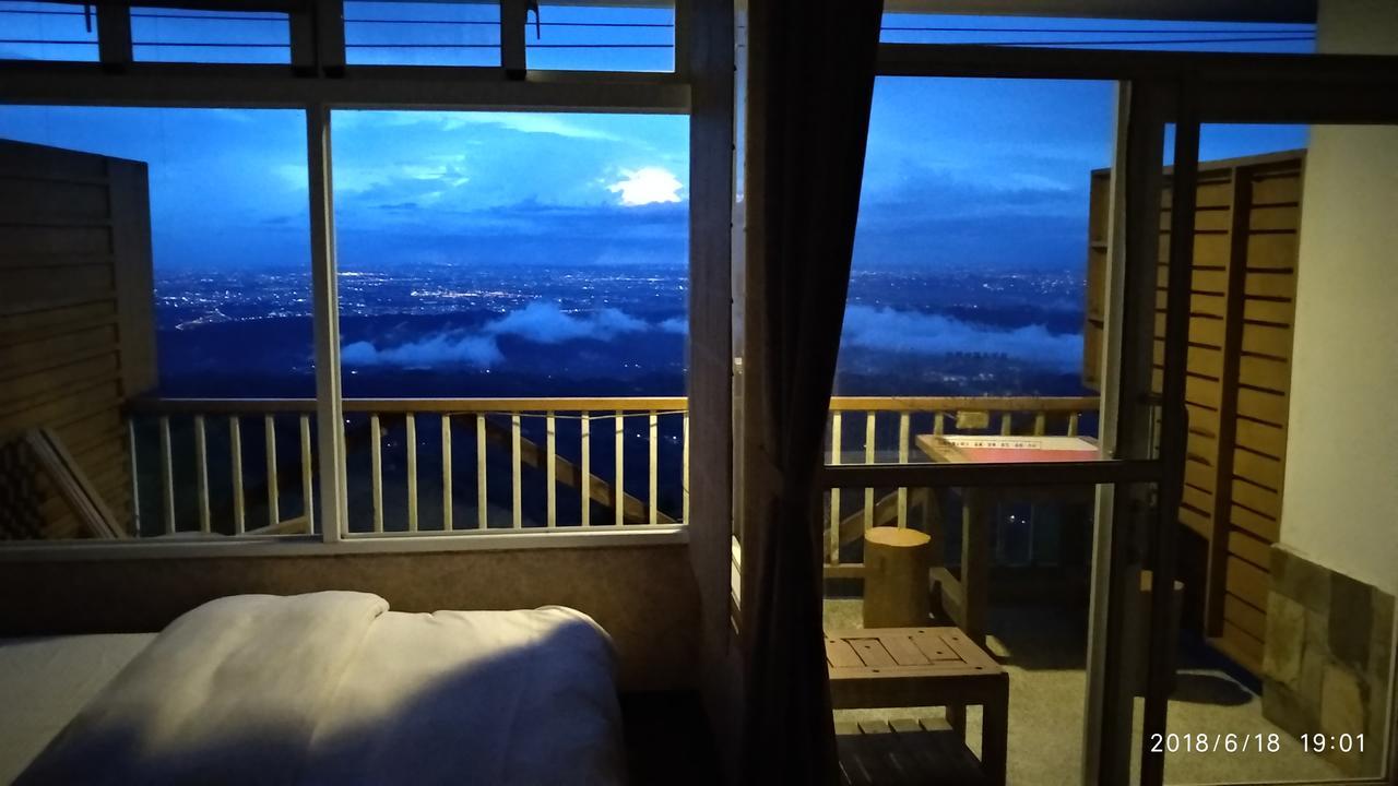 Sky Lounge B&B Жушан Екстериор снимка